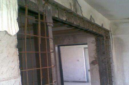 墻體增大截面加固可選用上海環(huán)宇研發(fā)生產(chǎn)的結(jié)構(gòu)加固料（加固料）：秀樸-J45