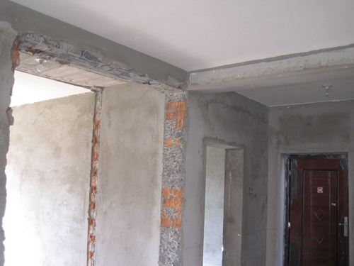 承重墻墻體加固采用上海環(huán)宇結(jié)構(gòu)加固料：秀樸-J45