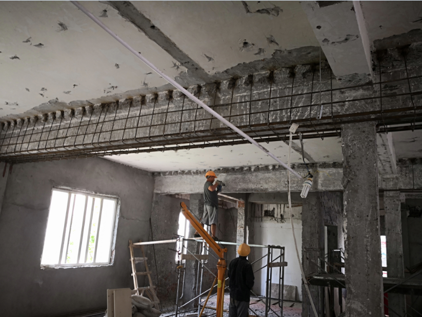 梁體截面加大可選用上海環(huán)宇研發(fā)生產(chǎn)的秀樸-J45加固料