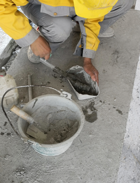 混凝土預(yù)制構(gòu)件破損修補(bǔ)可選用上海環(huán)宇研發(fā)生產(chǎn)的SJK細(xì)產(chǎn)品