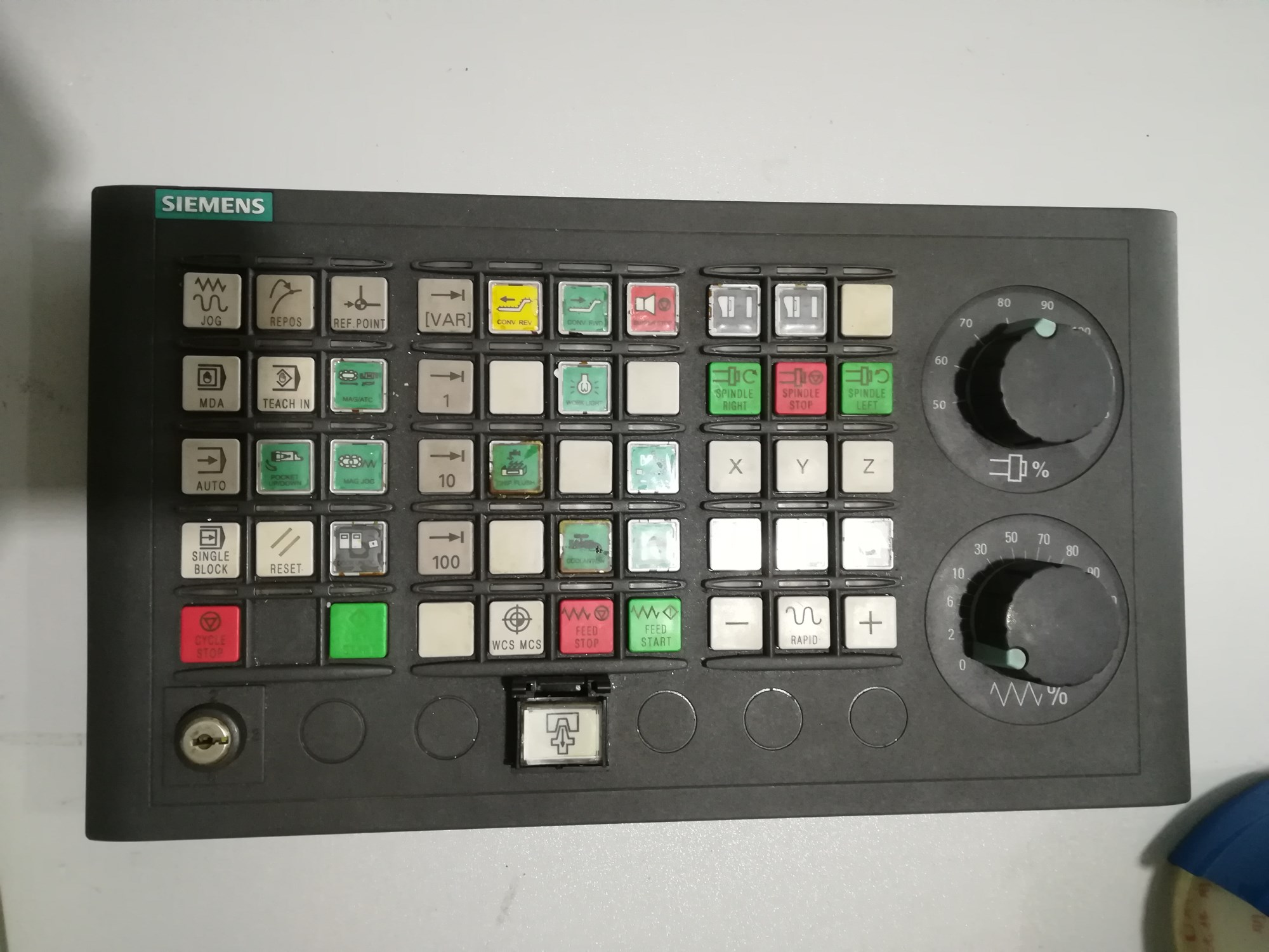 西門子MCP310C 6FC5303-0AF23-0AA1 二手備件銷售 數(shù)控系統(tǒng)維修